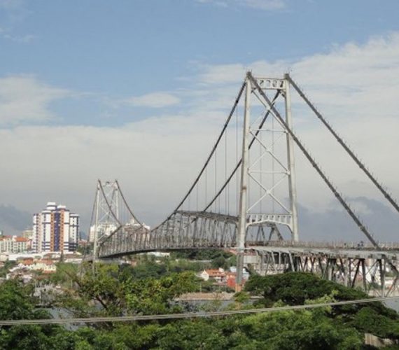 Os melhores locais para fotografar a Ponte Hercílio Luz em Florianópolis